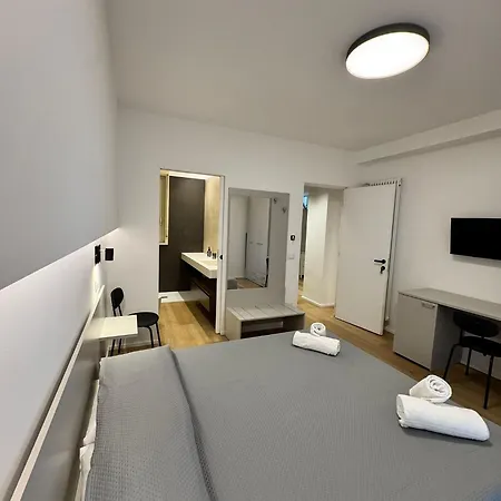 ゲストハウス Roomar By Rb